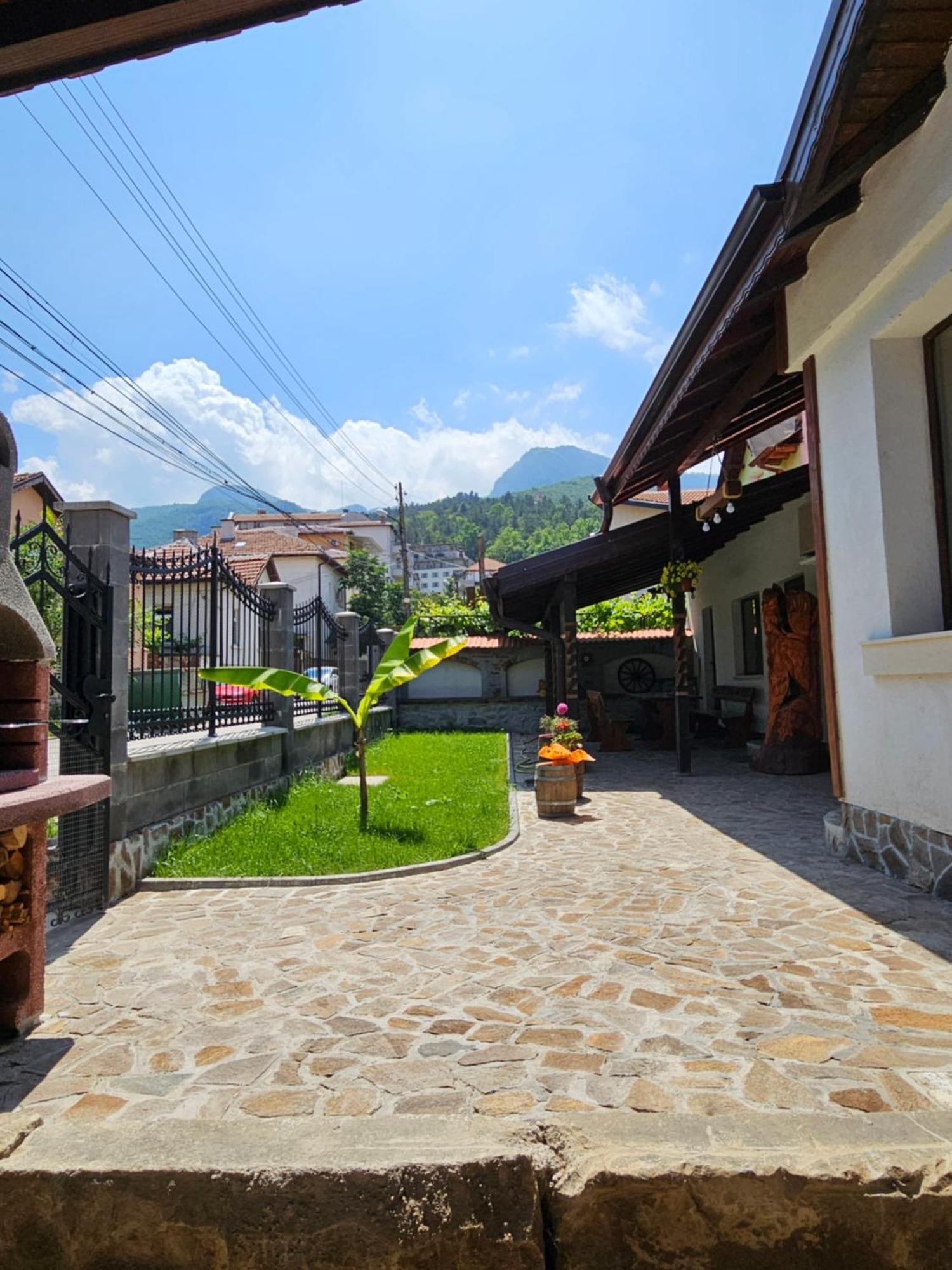 Cozy Rooms In Vratsa By Georgievi Bagian luar foto