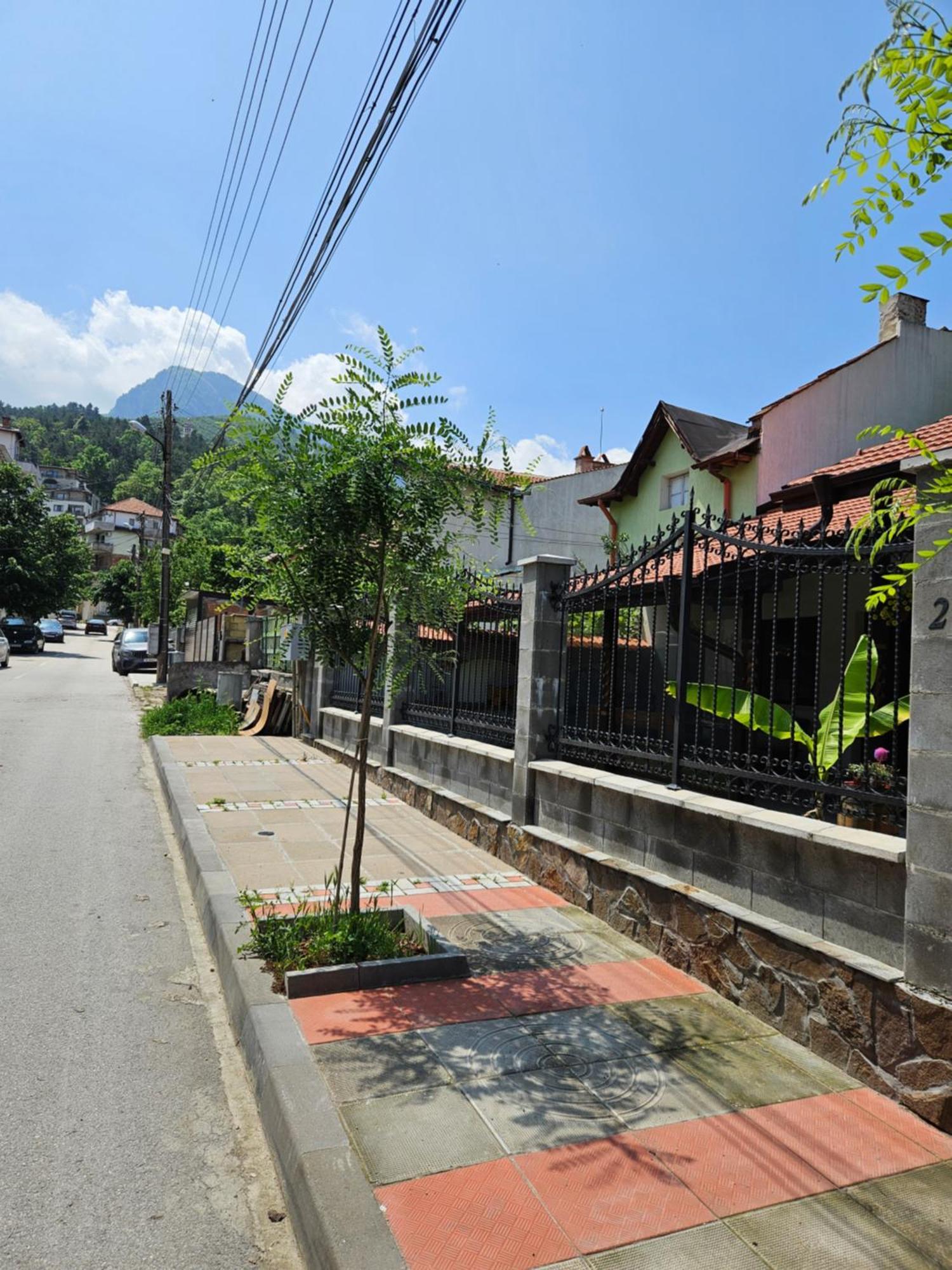 Cozy Rooms In Vratsa By Georgievi Bagian luar foto